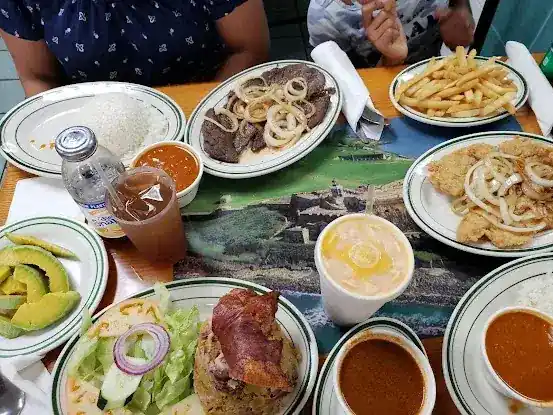 JJ Restaurant & Cuchifritos