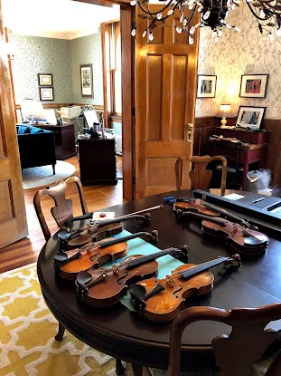Jonathan Solars Fine Violins, Inc.