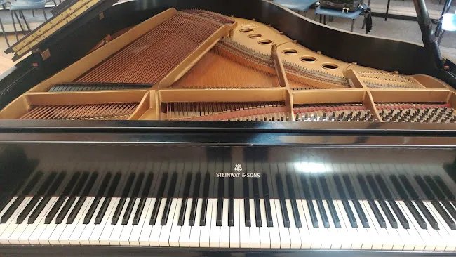 Joseph Lutholds Piano Tuning Service