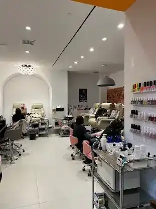 J'Spa nail Soho