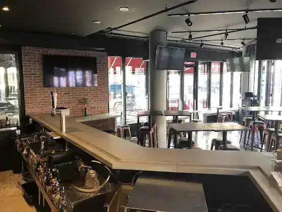Judy Z’s Sports Tavern & Kitchen
