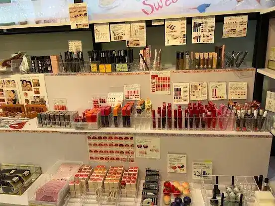 K-Beauty Outlet, kbeauty, k-beauty, Korean cosmetics, korean skincare, anua, Round Lab, Cosrx, Etude, Tirtir, 한국화장품, Fwee