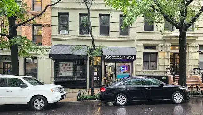K K Laundromat & Cleaner