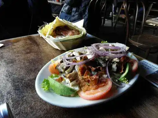 Kenn's Broome Street Bar