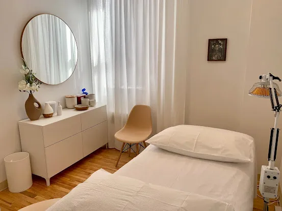 Klara Brown Acupuncture