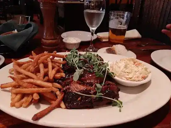 Knickerbocker Bar & Grill