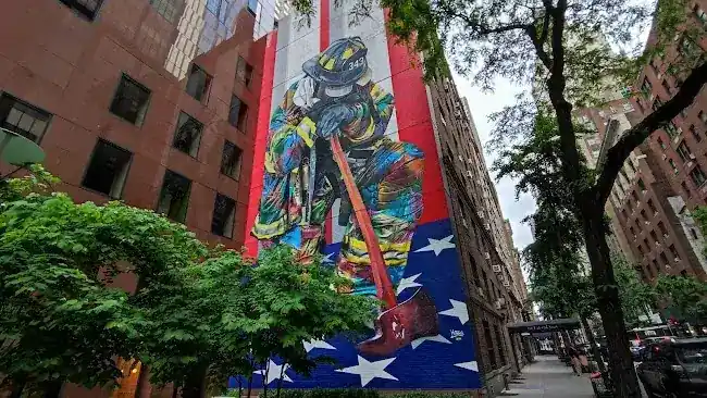 Kobra mural, genius is to bike ride