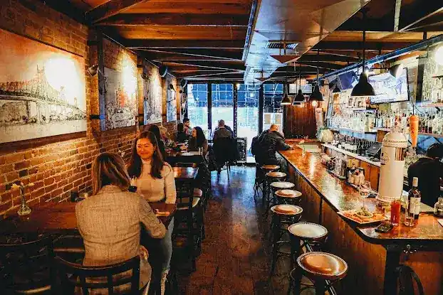 Kurant Wine Bar