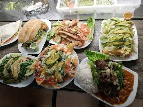 La Bodeguita Grocery Tacos Pastelitos Sandwich