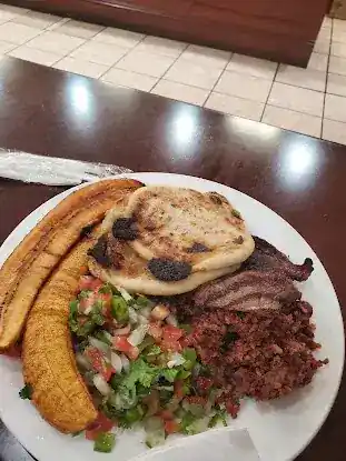 La Pupusa Loca
