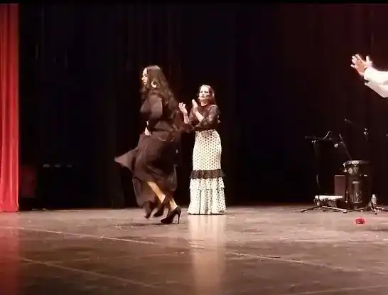 La Tiranta Flamenco