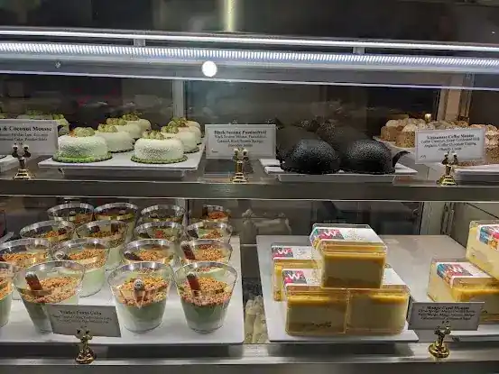 Lady Wong Patisserie - Midtown