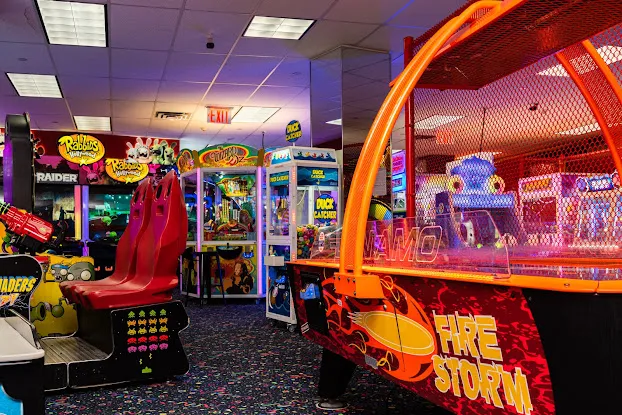 Laser Bounce - Family Fun Center