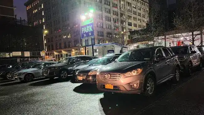LAZ Parking - 294 Hudson Lot (SoHo)