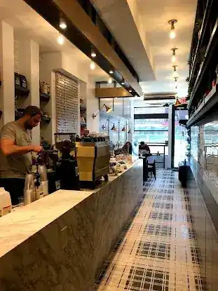 Le Reveil Coffee