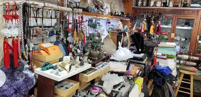 Lenny's Crystal & Jewelry
