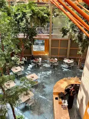 Leo Café at Asia Society Museum