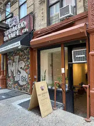 LES Milk Tea House