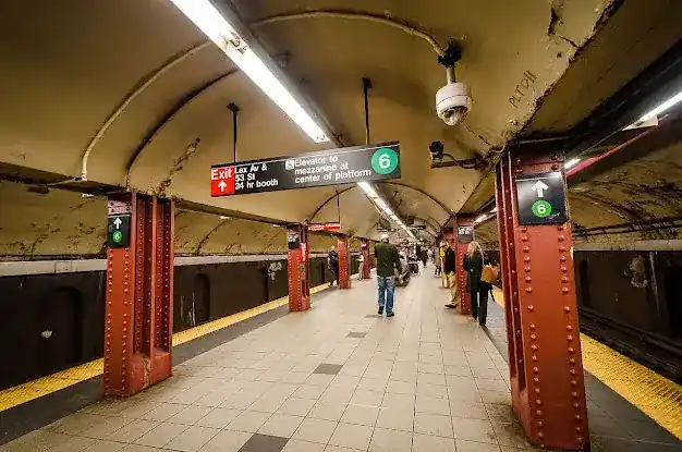 Lexington Av/53 St