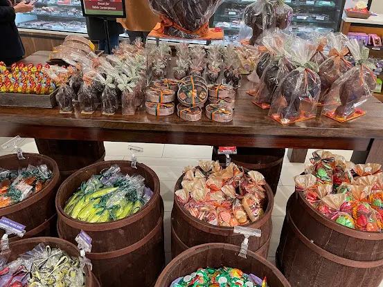Li-Lac Chocolates