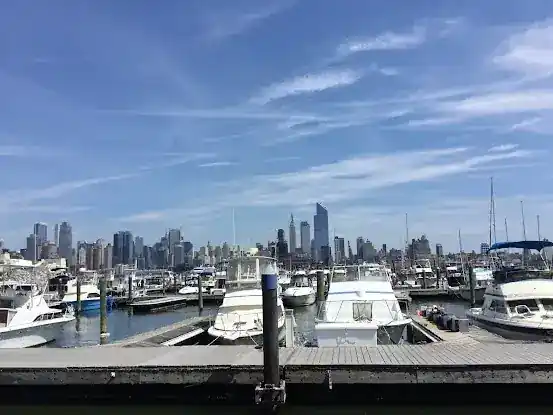 Lincoln Harbor