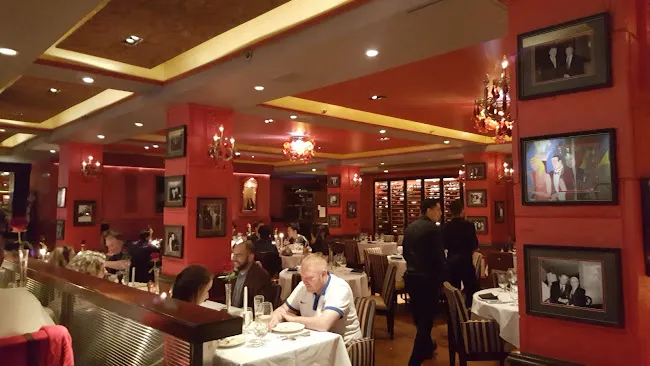 Lincoln Square Steak