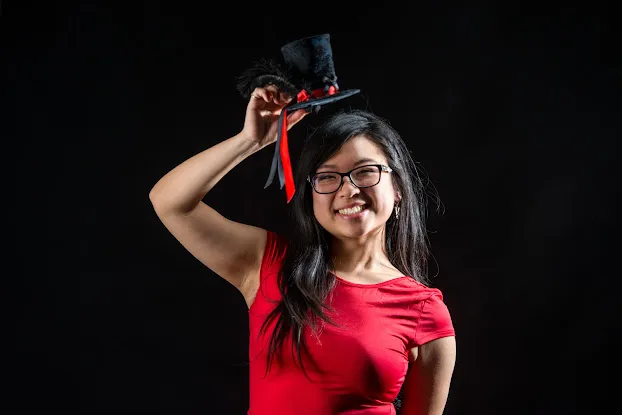 Linda Hung - Best Female Asian Magician in NYC
