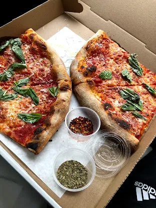 L'Industrie Pizzeria