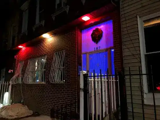 Lions Roar Karaoke House