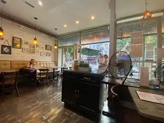 Living Thai Cuisine