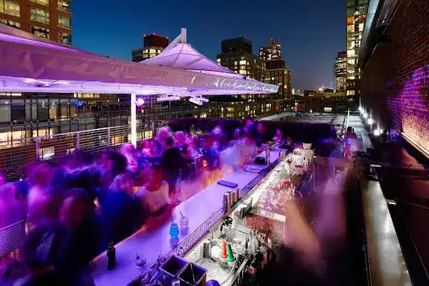 Loopy Doopy Rooftop Bar