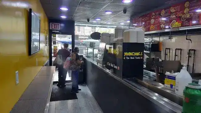 Los Munchies St Nicholas Ave
