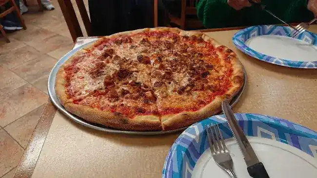 Louie & Ernie's Pizza