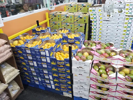 Lucero Produce