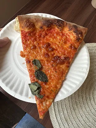 Lucia Pizza Of UES