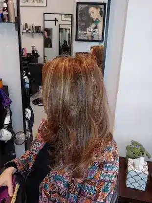 Lucy's Hair Studio inc