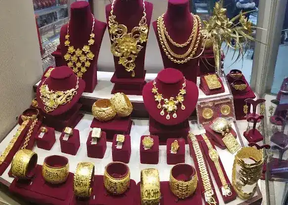 Luk Fook Jewelry & Goldsmith