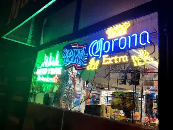 M & O Market & Deli