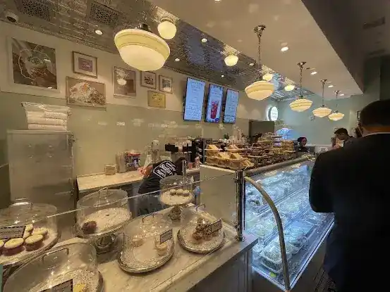 Magnolia Bakery