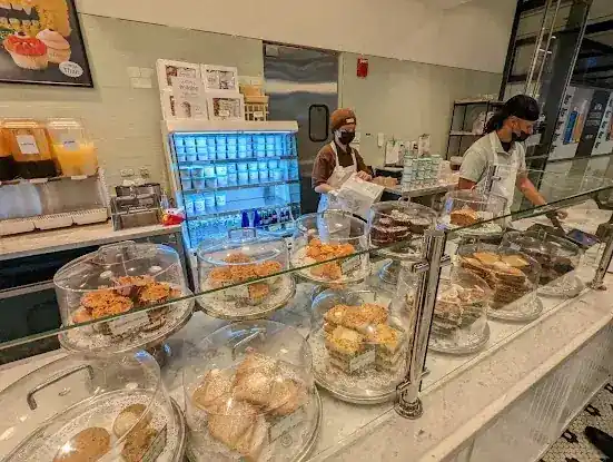 Magnolia Bakery - Moynihan Train Hall