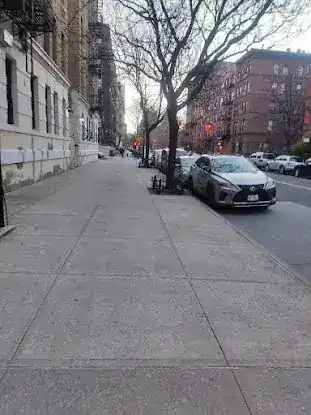 Manhattan Avenue Realty LLC