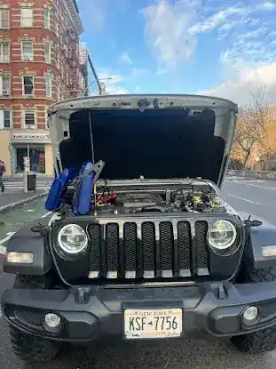 Manhattan Bridge Towing