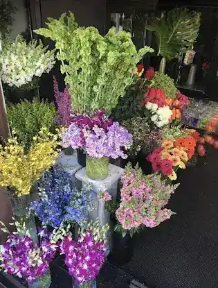 Manhattan Floral and Design