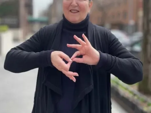 Mara Zuckerman ASL