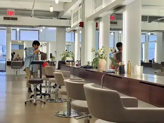 Marie Robinson salon