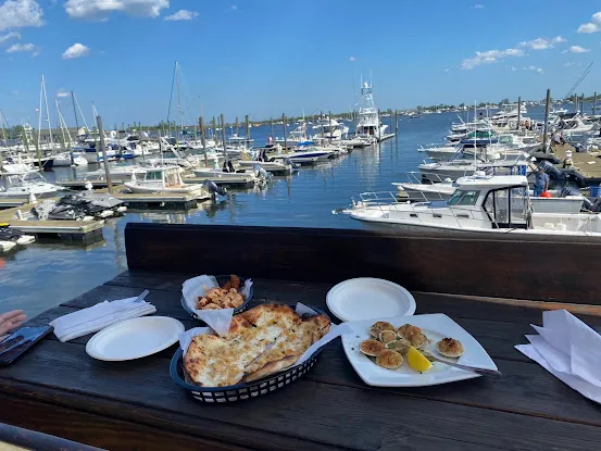 Marina Cafe Restaurant & Tiki Bar