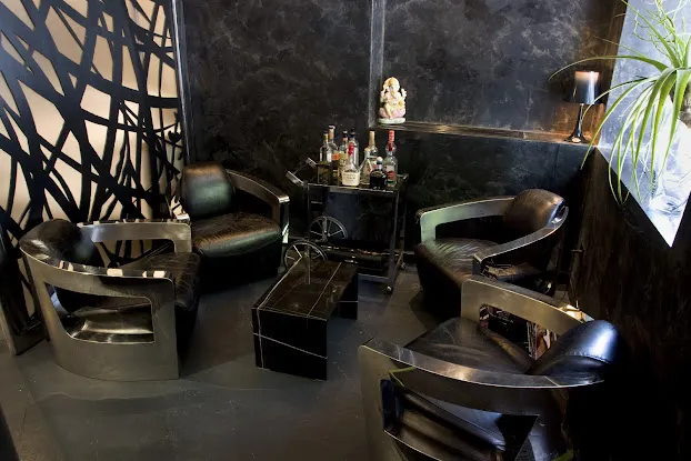 Martial Vivot Salon Pour Hommes - Men's Hair Salon