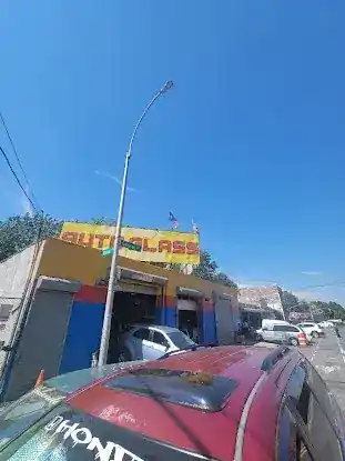 Master One Auto Glass