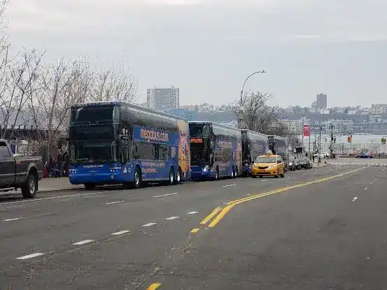 Mega Bus