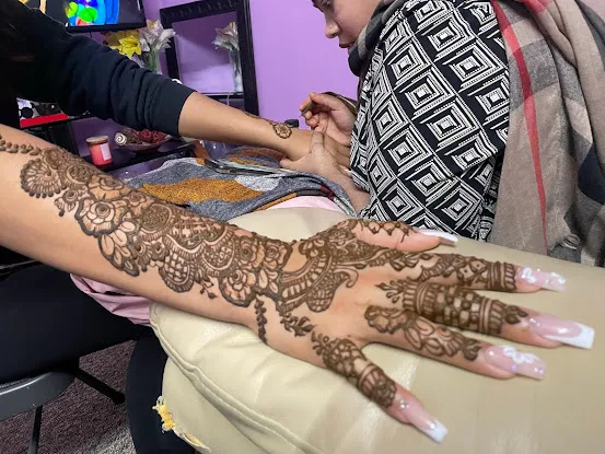 MEHANDI HENNA TATTOO ARTIST (SHAMA)🎨